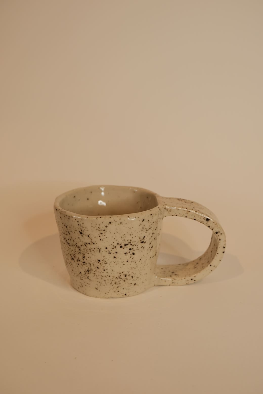 Tasse de la collection Éclat de Grace Ceramics